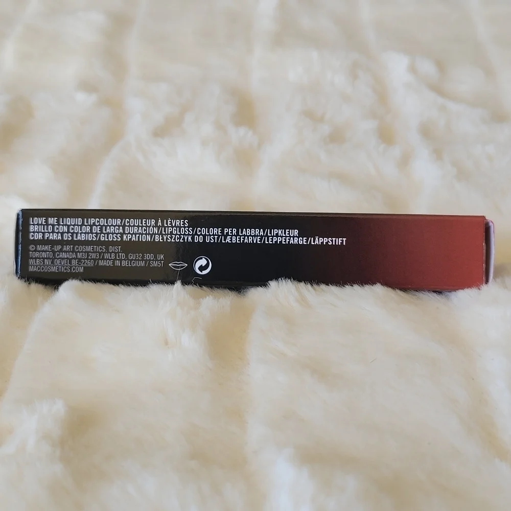 MAC COSMETICS // love me liquid lip color in bragging rights
